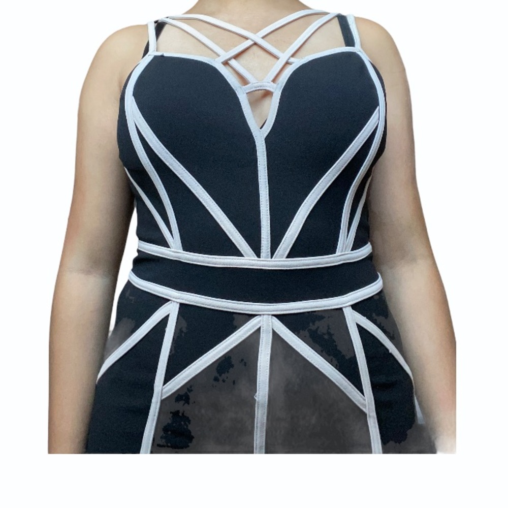 Black and Beige dress - Picture 4 of 6